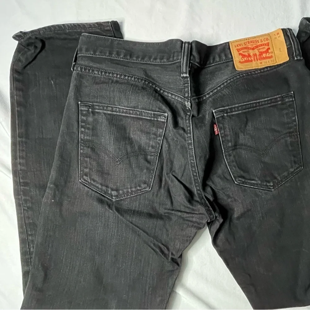 Levi's Men's Charcoal Straight Jeans